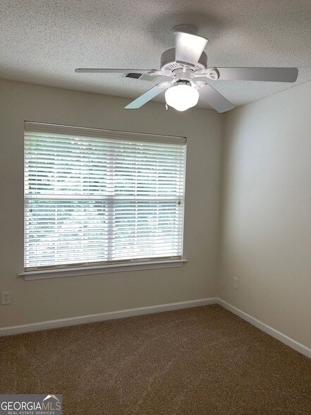 Building Photo - 7282 Wagon Wheel Ct