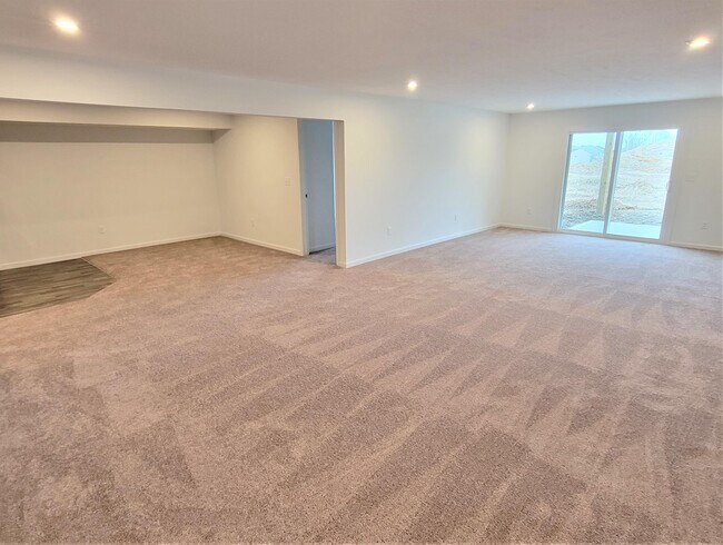 Building Photo - 5112 Limerick Ct.