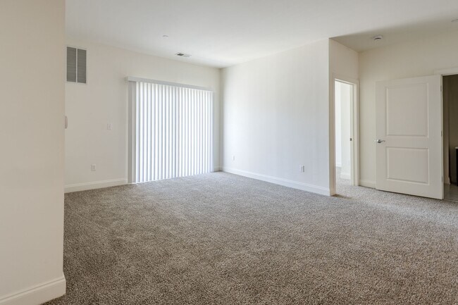 Montage-livingroom - Montage at Hamilton Apartments 55+ Community