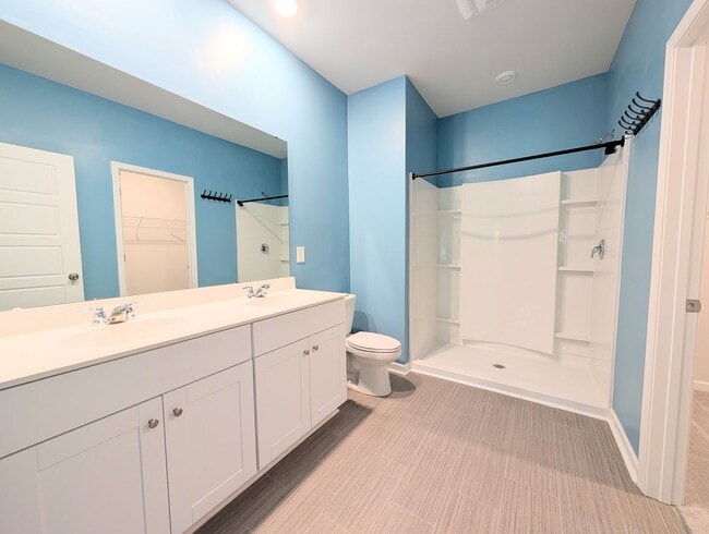Building Photo - Charming 3-Bed, 2-Bath Home in Carolina Lakes - Long Term Rental