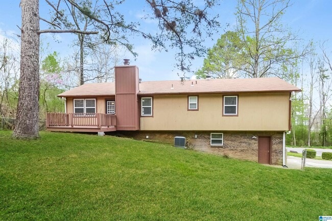 Building Photo - 721 Sleepy Hollow Dr