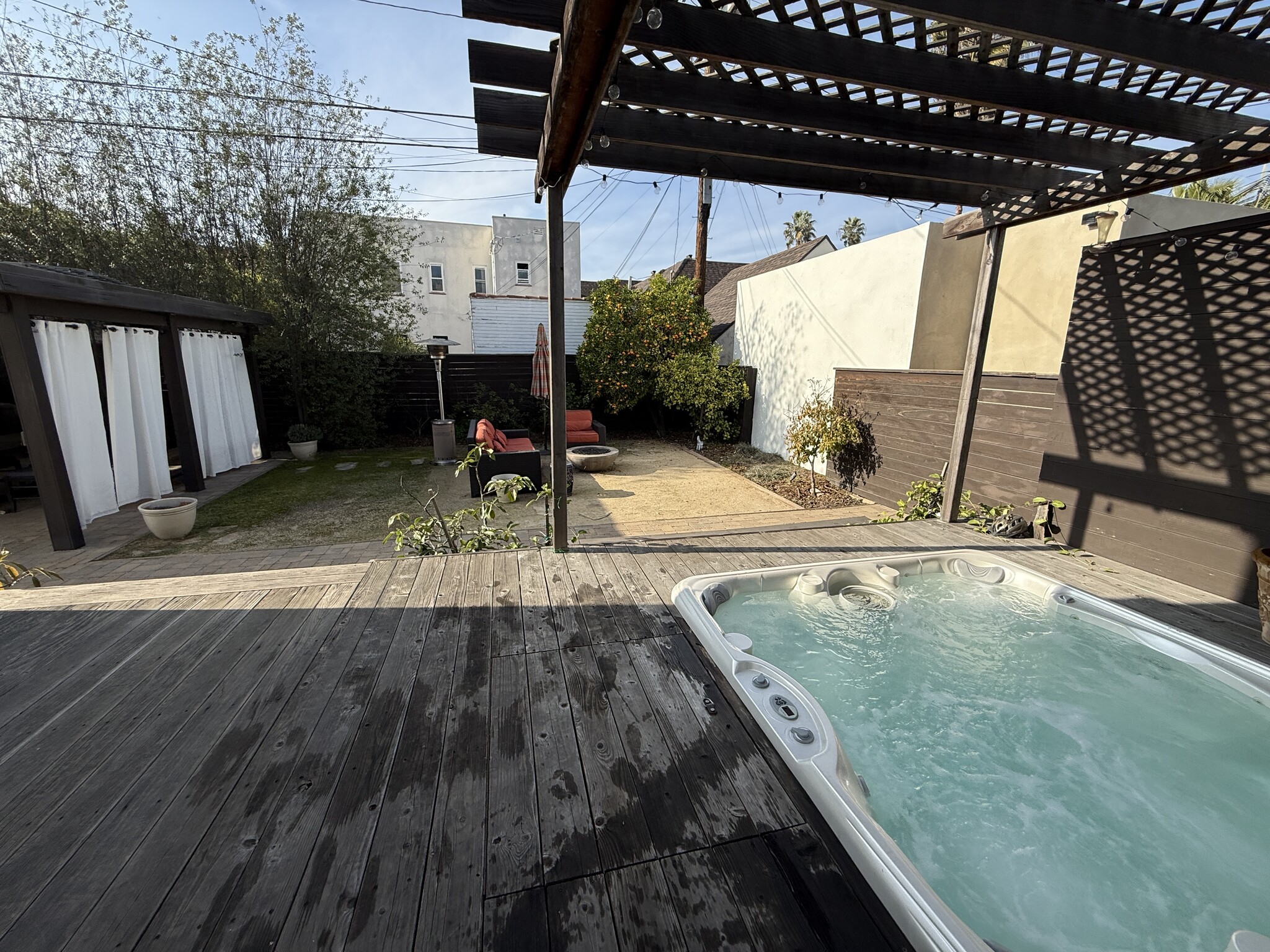 Building Photo - 1137 Keniston Ave