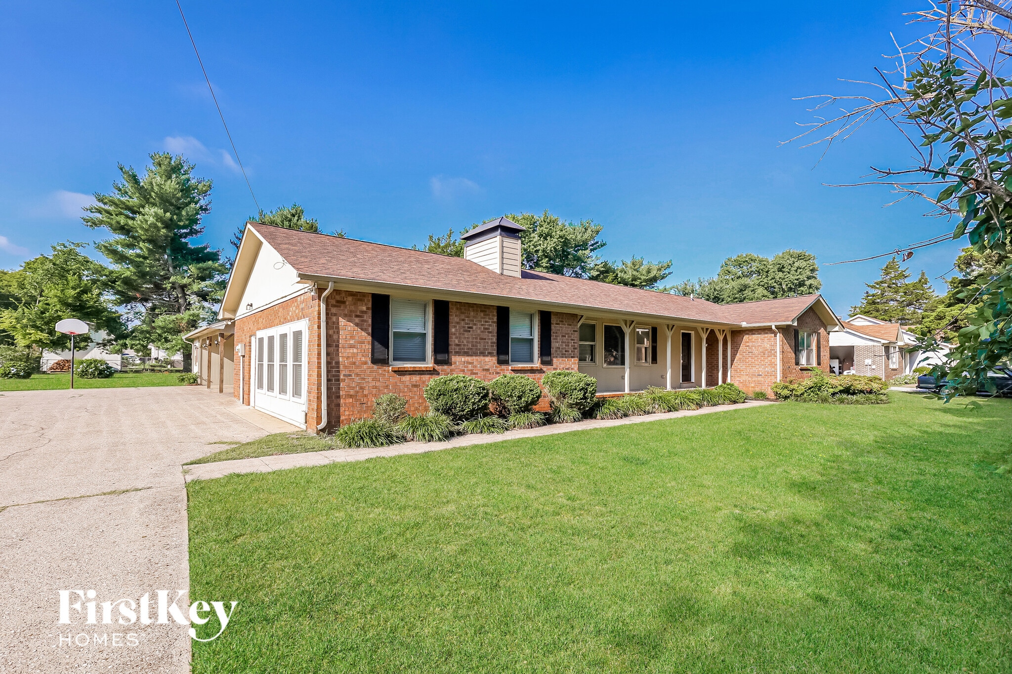 Building Photo - 345 Highfield Dr