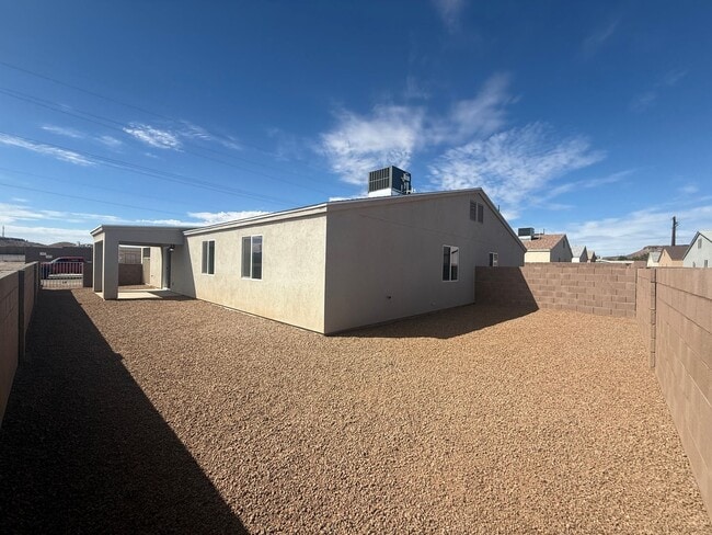 Building Photo - 953 Berk Ave