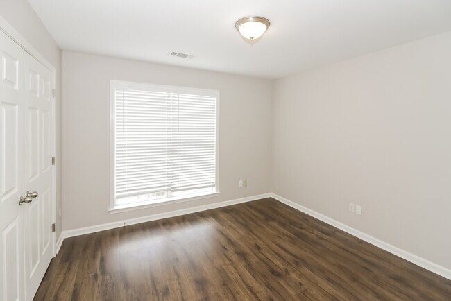 Building Photo - 2964 Dove Cove