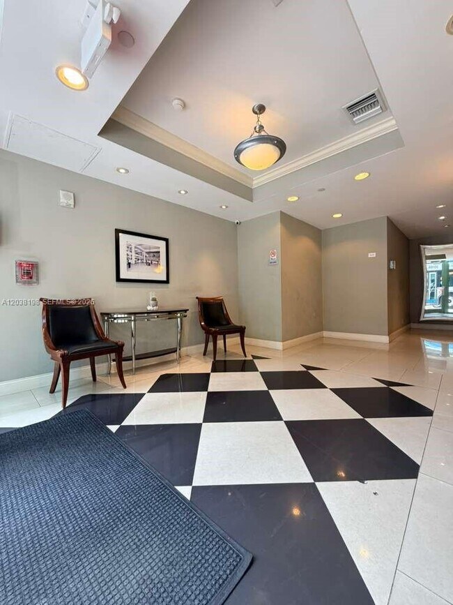 Building Photo - 111 E Flagler St