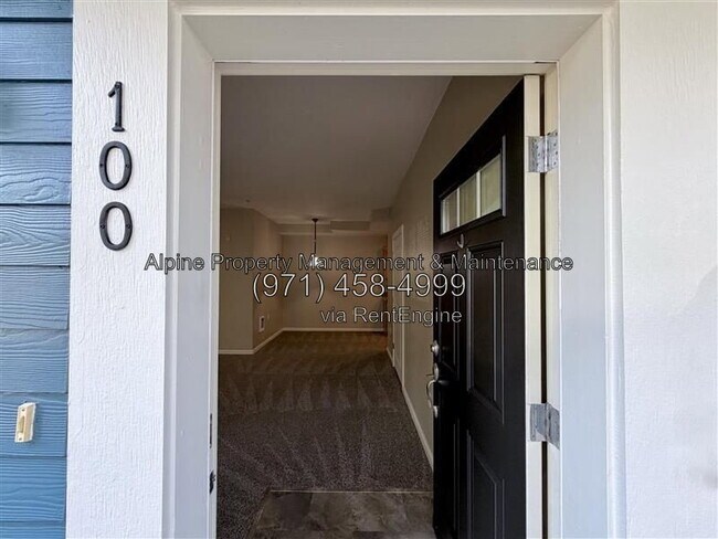 Building Photo - 22836 SW Forest Creek Dr