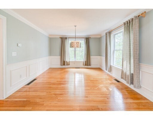 Building Photo - 28B Minot Ave