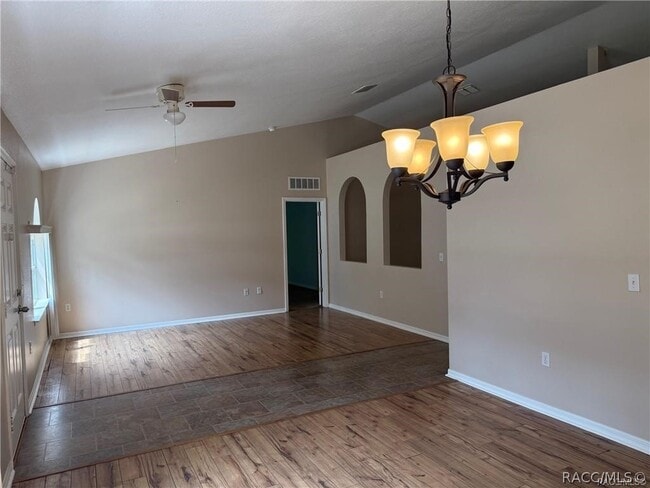 Building Photo - 3 Lindwood Ct