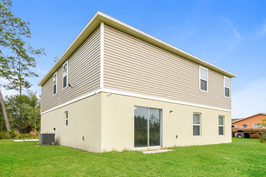 Building Photo - 113 Talavera Ln