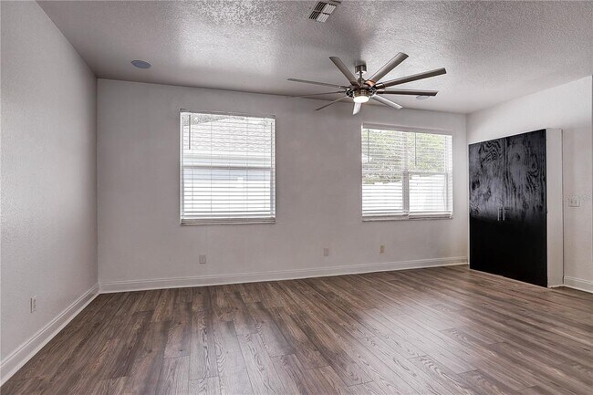 Building Photo - 3323 Michener Pl