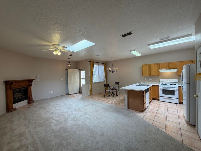 Building Photo - 4516 Holiday Breeze Pl NE