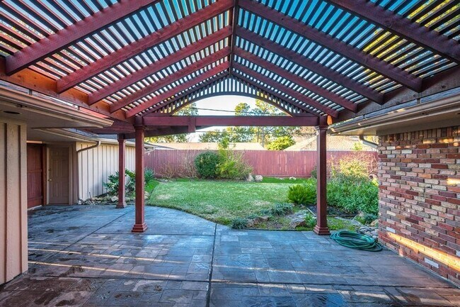 Building Photo - 5046 Yarwell Dr