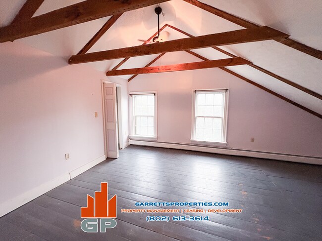 Building Photo - 4 Nashville Rd