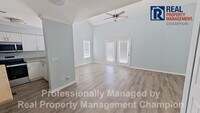 Building Photo - Cute 3 BD/2 BA Townhome Style Near UNCW