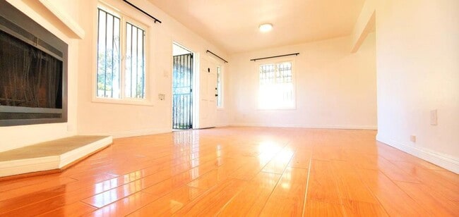 Building Photo - 3106 San Pierre Dr