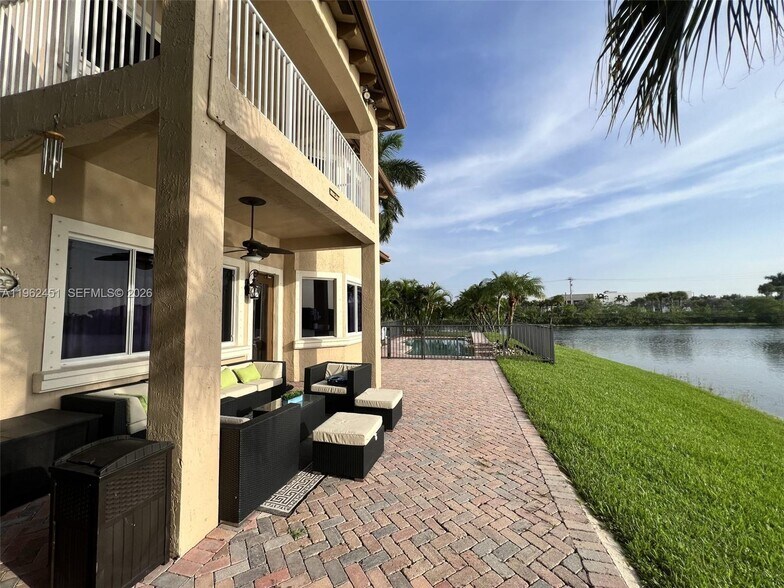 Building Photo - 4800 NW 124th Way