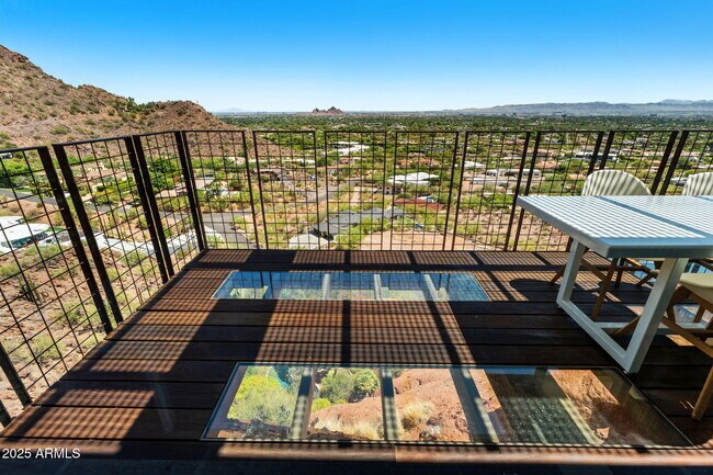 Building Photo - 4925 E Red Rock Dr