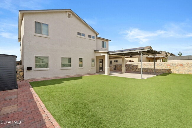 Building Photo - 14708 Tierra Garcia Dr