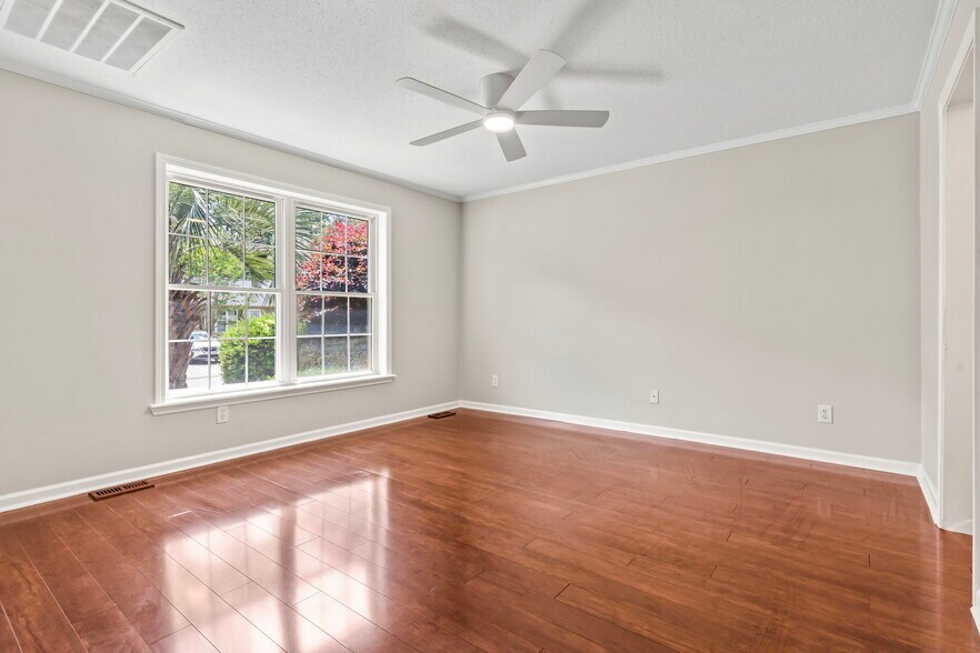 Building Photo - 257 Stone Throw Dr