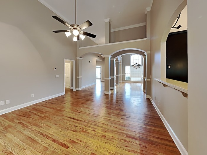 Building Photo - 1350 Lamont Cir