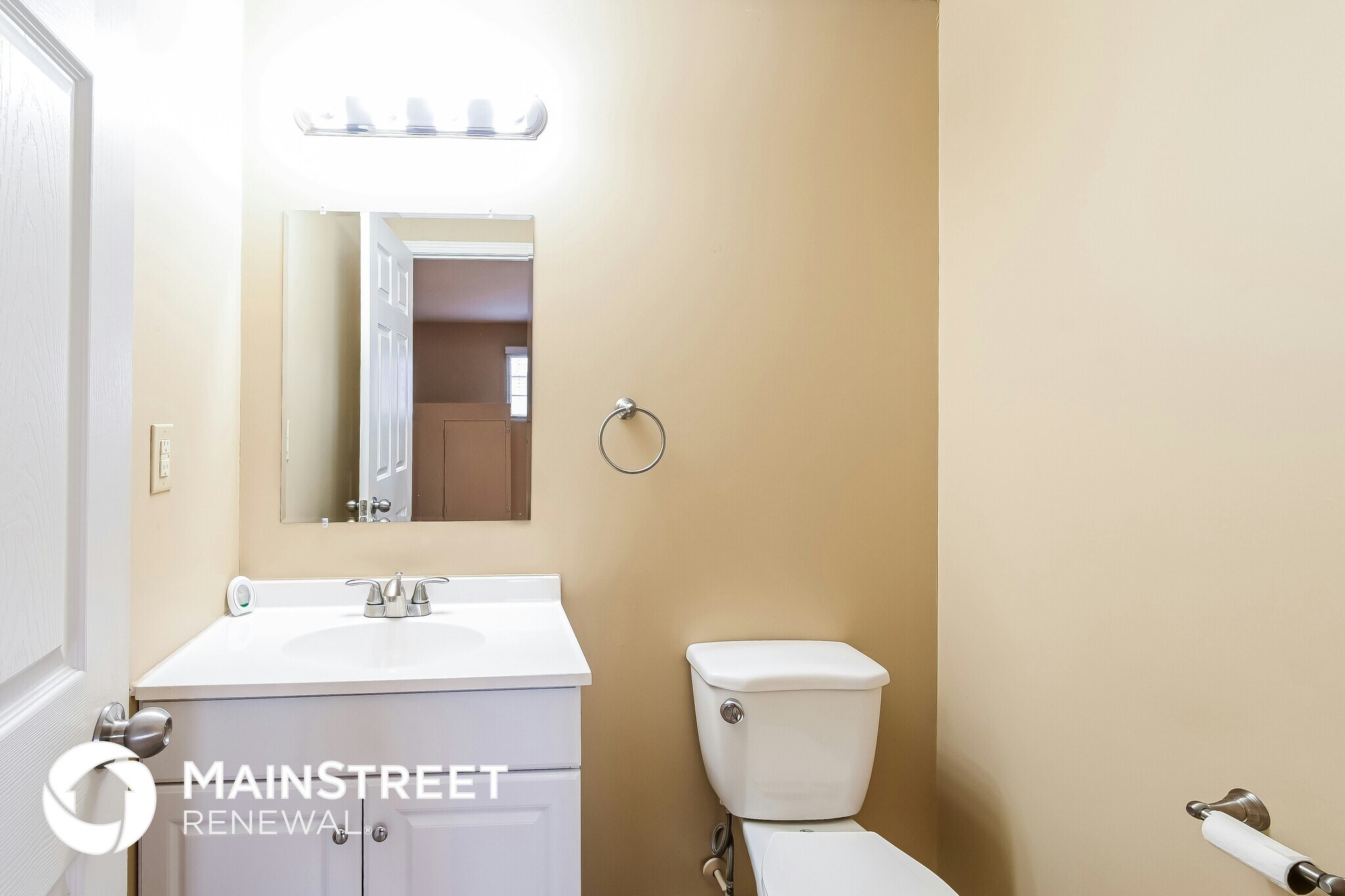 Building Photo - 3036 Brentmoor Dr