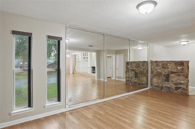 Building Photo - 1425 Wreyhill Dr