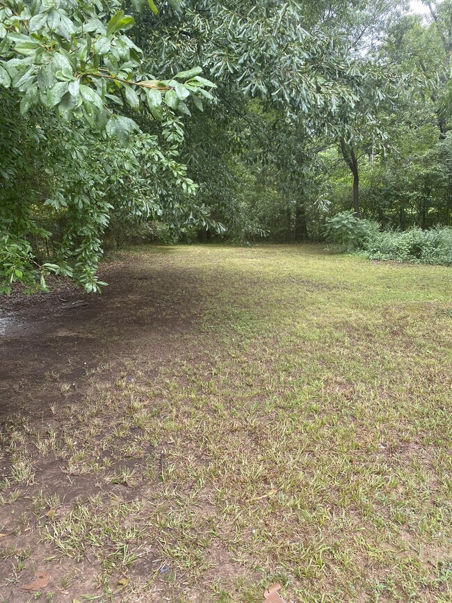 Building Photo - 2108 Independence St