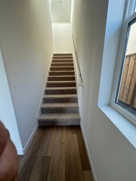 Building Photo - 5481 Dunnigan Hills Ln