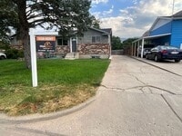 Building Photo - 4 Bedroom 2 Bath Twin Home -Fenced Yard-Dog Friendly