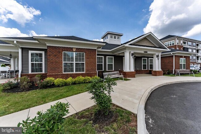 Building Photo - 3700 Havertill Ln