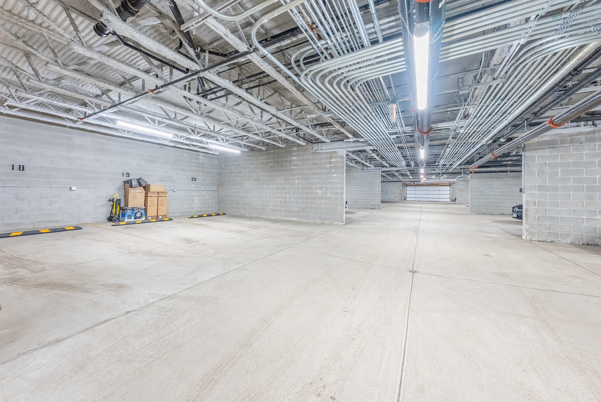 Building Photo - 2217 W Madison St