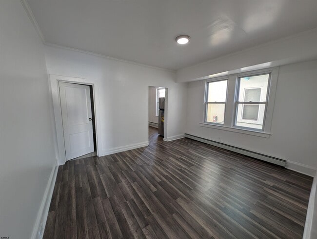 Building Photo - 712 Sewell Ave