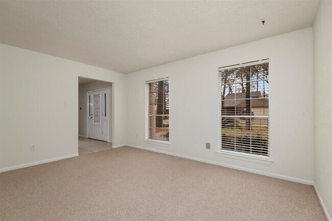 Building Photo - 35 Berryfrost Ln