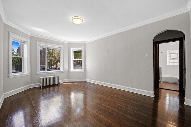 Building Photo - 5534 W George St