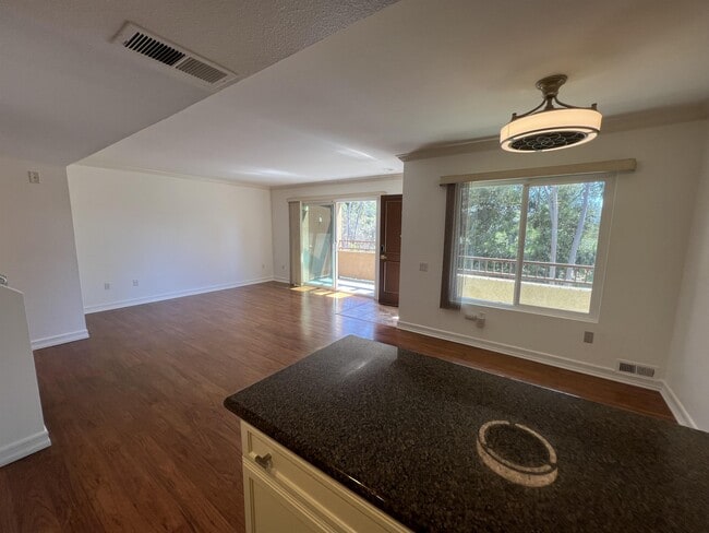 Building Photo - 15373 Maturin Dr