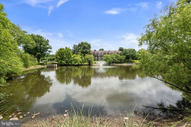 Building Photo - 18315 Leman Lake Dr