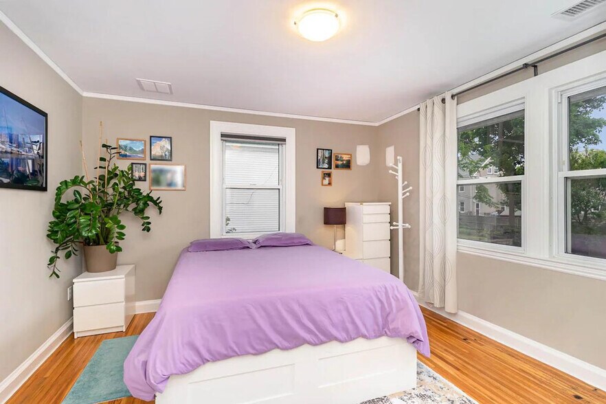 Building Photo - 5 Piedmont St