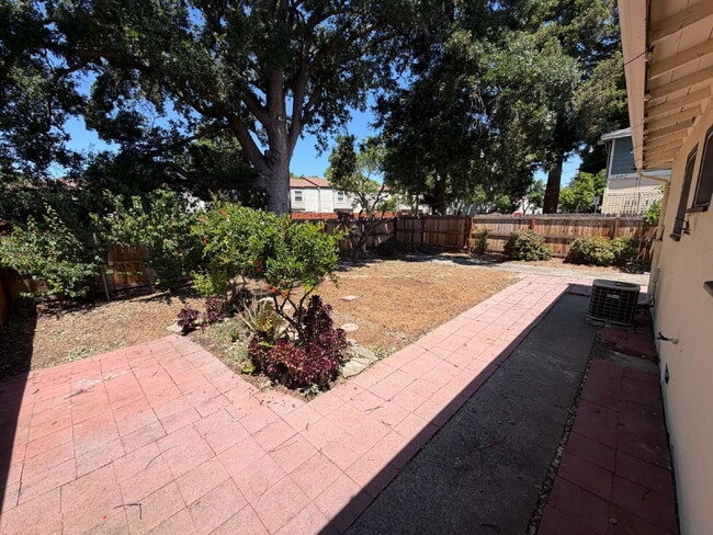 Building Photo - "Charming Concord Retreat: 3-Bedroom, 2-Bath Haven on Bel Air Drive!"