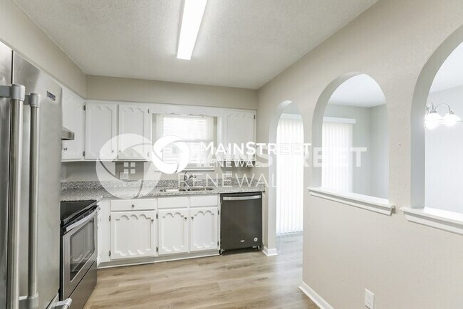 Building Photo - 3 Bedroom Pet-Friendly Home in Independenc...