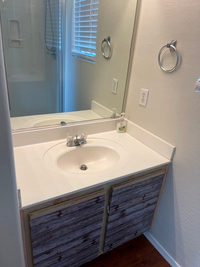 Building Photo - 12825 W Cherry Hills Dr