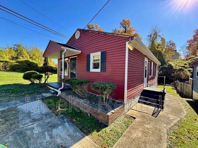 Building Photo - 1987 McVeigh Ave