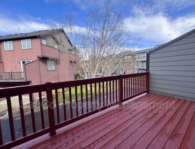 Building Photo - 3491 SE Pepperwood Way