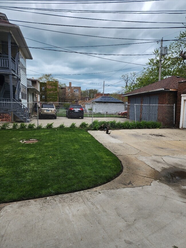 Building Photo - 7835 S Saginaw Ave