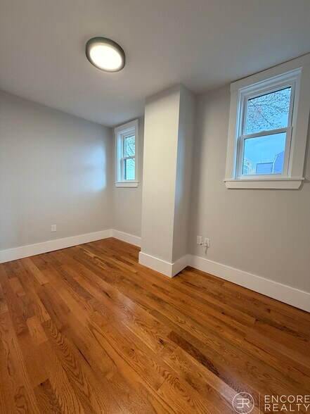 Building Photo - 349 Sumner St