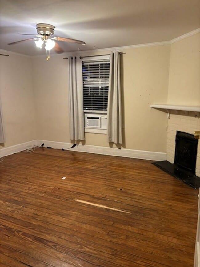 Building Photo - 915 Laurens St