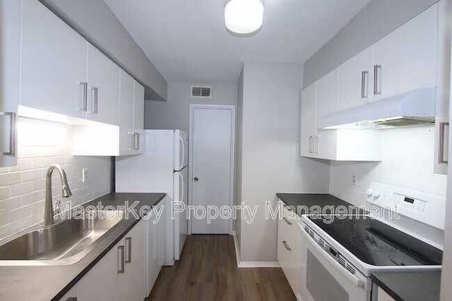 Building Photo - 1273 Teakwood Pl