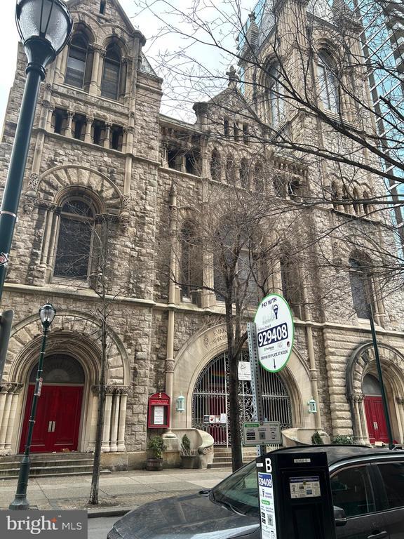 Building Photo - 2101 Chestnut St