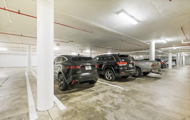 Building Photo - 3003 S Atlantic Ave