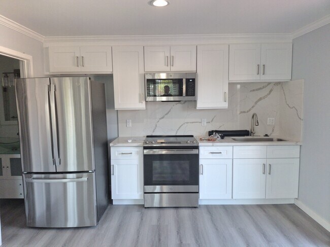 Building Photo - 12514 Brent St